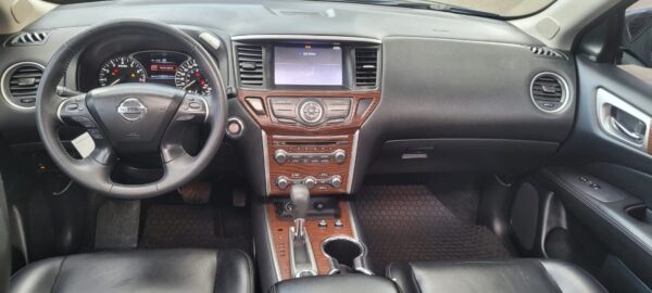 NISSAN PATHFINDER 4X4 - Image 10
