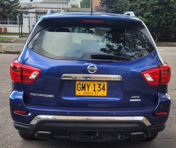 NISSAN PATHFINDER 4X4 - Image 5