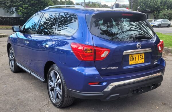 NISSAN PATHFINDER 4X4 - Image 4