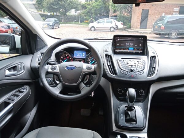 FORD ESCAPE - Image 11