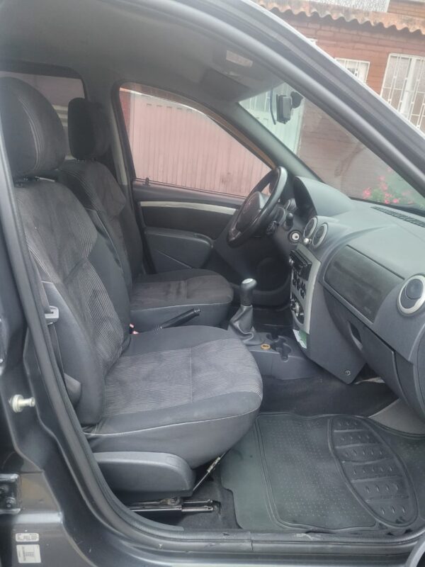 RENAULT LOGAN - Image 4