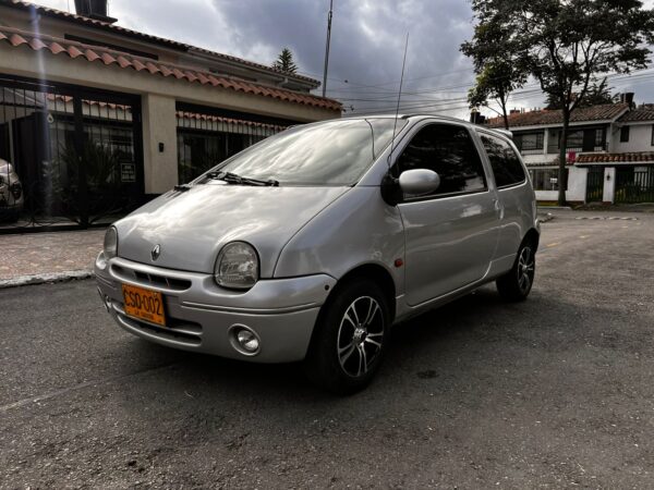 RENAULT TWINGO - Image 4